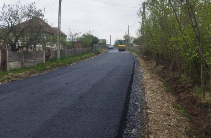 Drumuri modernizate la Alimpești pentru un început de an școlar în siguranță