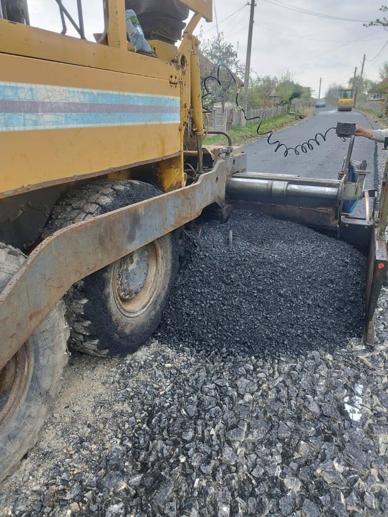 Drumuri modernizate la Alimpești pentru un început de an școlar în siguranță - 19 septembrie 2025 AccentNews.ro