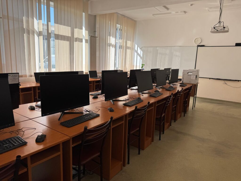 Consiliul Județean Vâlcea modernizează liceul din Horezu și alte școli cu fonduri PNRR - 4 septembrie 2025 AccentNews.ro