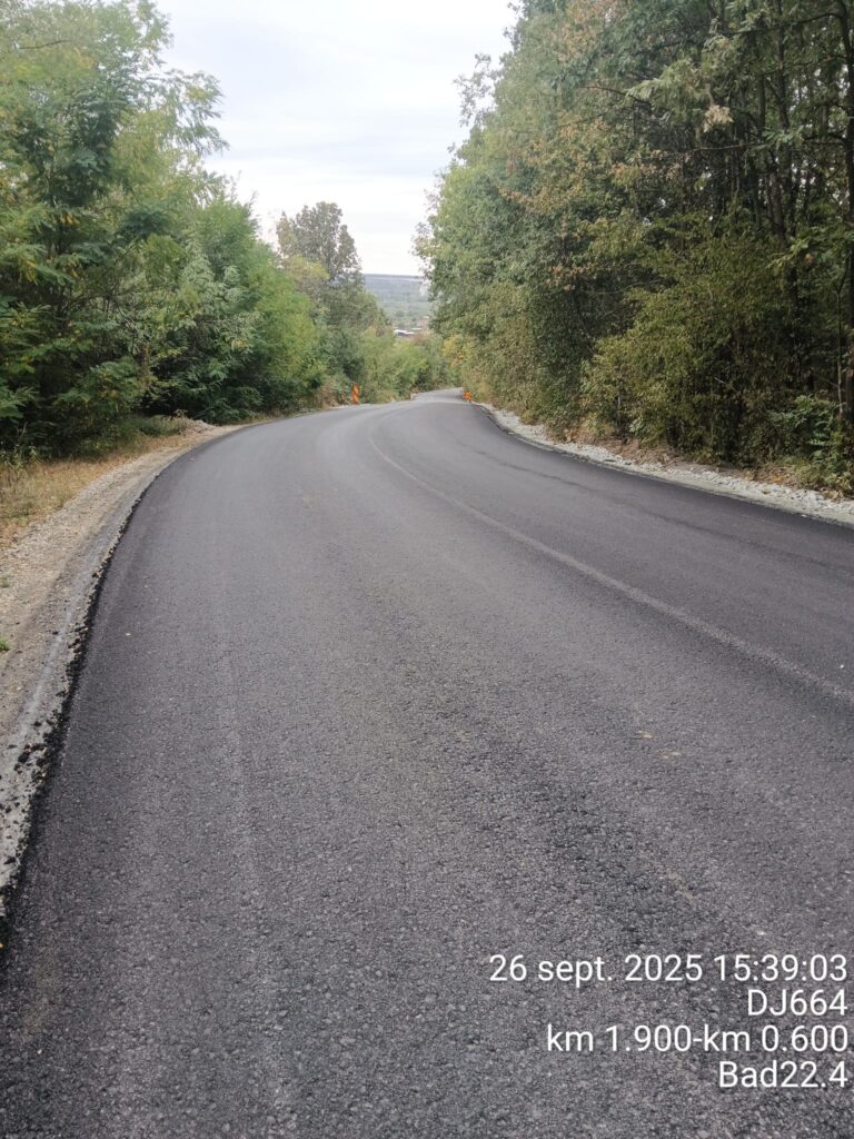 Lucrările pe DJ 664A, în derulare la Turcinești - 29 septembrie 2025 AccentNews.ro