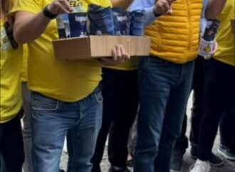 De Mezzo i-a „aruncat un os”. Figurant în filmuleţele de campanie, pus şef la ecarisaj