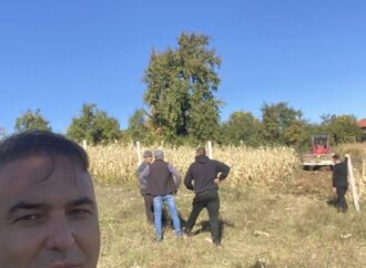 Sătenii din Roșia de Amaradia au din nou drum între tarlale