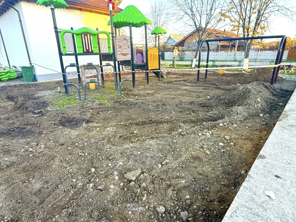 Locuri de joacă moderne pentru copiii din Ciuperceni și Vârtopu - 31 octombrie 2025 AccentNews.ro