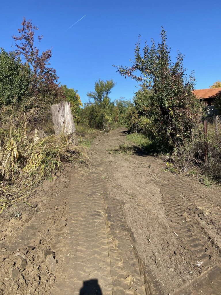 Sătenii din Roșia de Amaradia au din nou drum între tarlale - 15 octombrie 2025 AccentNews.ro