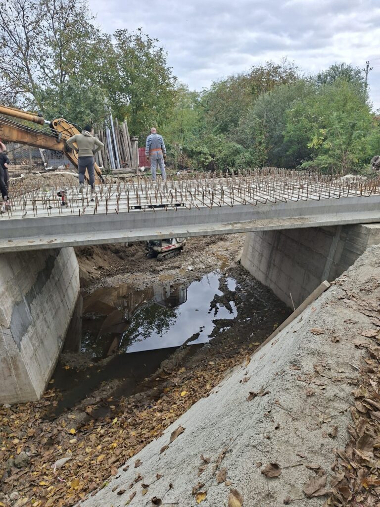 Podul „de peste Balta” din Plopșoru, finalizat  - 13 noiembrie 2025 AccentNews.ro