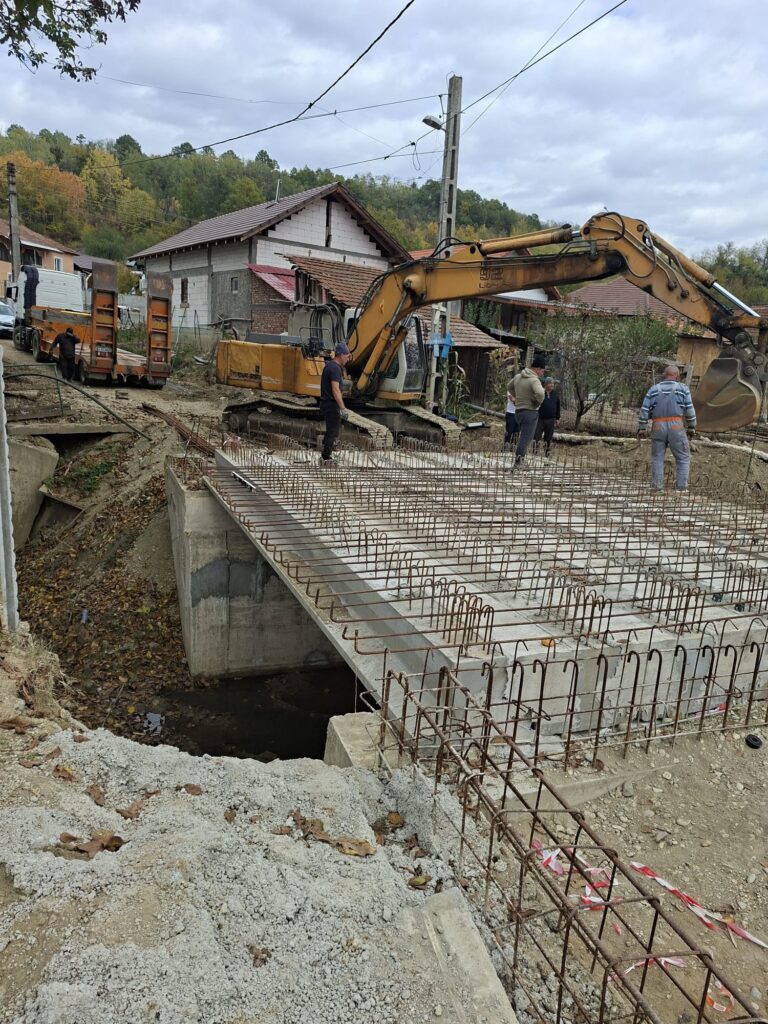 Podul „de peste Balta” din Plopșoru, finalizat  - 13 noiembrie 2025 AccentNews.ro