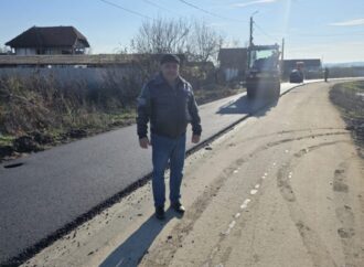 Primăria Bălești finalizează asfaltarea în satul Tămășești 3 Primăria Bălești finalizează asfaltarea în satul Tămășești