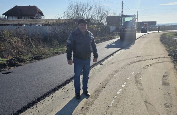 Primăria Bălești finalizează asfaltarea în satul Tămășești 1 Primăria Bălești finalizează asfaltarea în satul Tămășești
