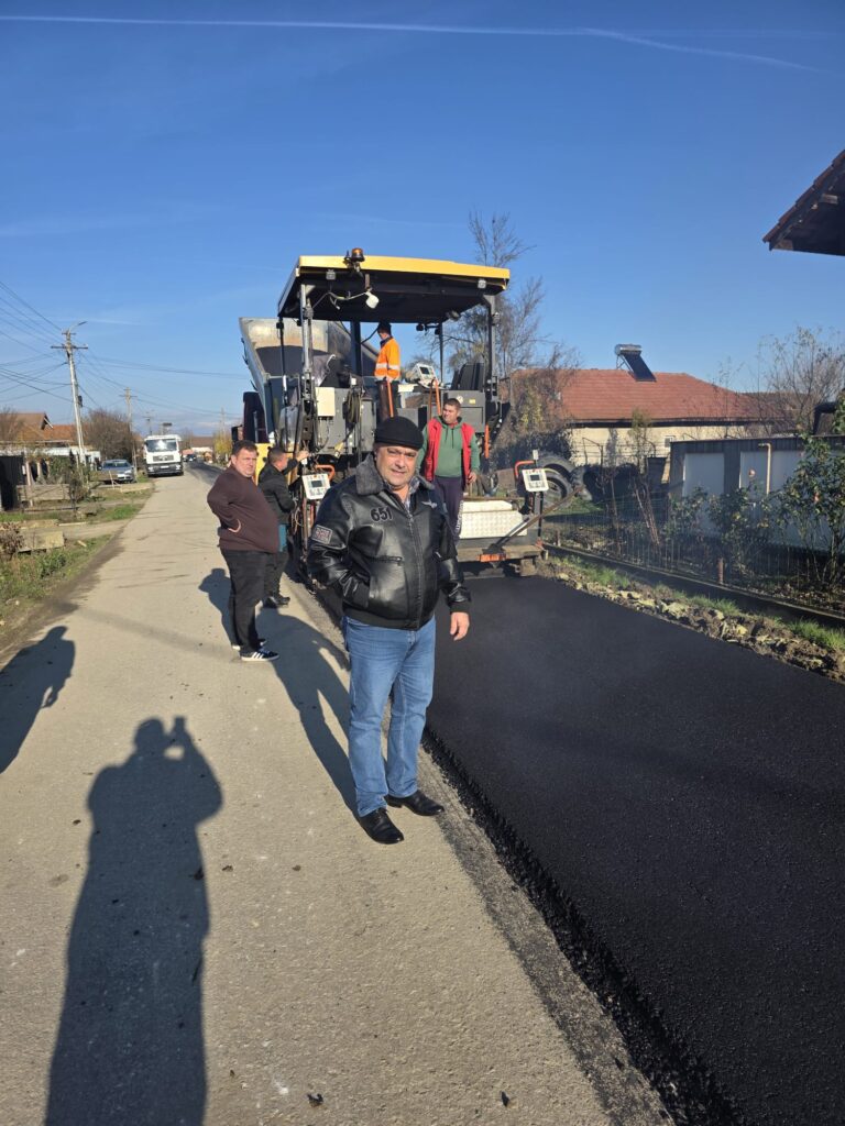 Primăria Bălești finalizează asfaltarea în satul Tămășești 2 Primăria Bălești finalizează asfaltarea în satul Tămășești - 25 noiembrie 2025 AccentNews.ro