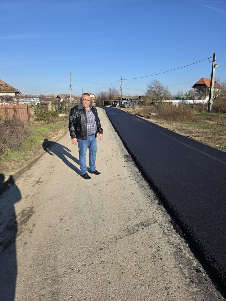 Primăria Bălești finalizează asfaltarea în satul Tămășești 3 Primăria Bălești finalizează asfaltarea în satul Tămășești - 25 noiembrie 2025 AccentNews.ro