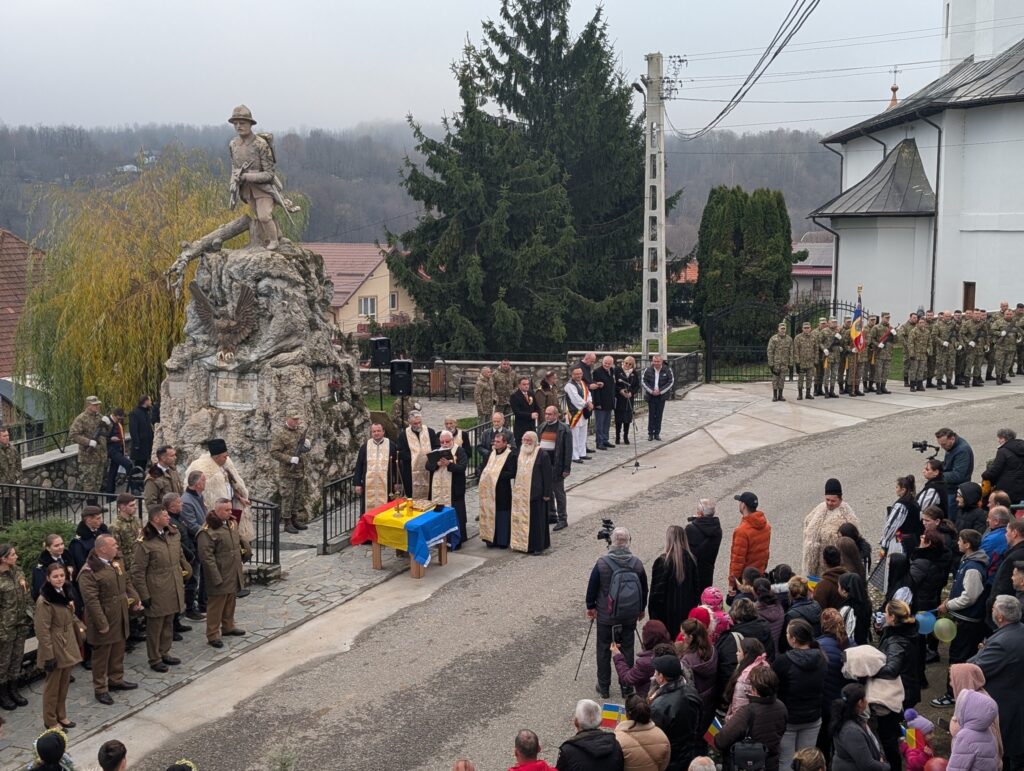 Ziua Națională, sărbătorită cu onoare la Vaideeni - 2 decembrie 2025 AccentNews.ro