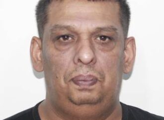 Bărbați urmăriți național și internațional, depistați în urma schimbului de informații cu polițiștii gorjeni