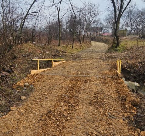 Podul din Băltișoara, reabilitat de autoritățile din Runcu. Mesaje de apreciere pentru primarul Adi Câmpeanu