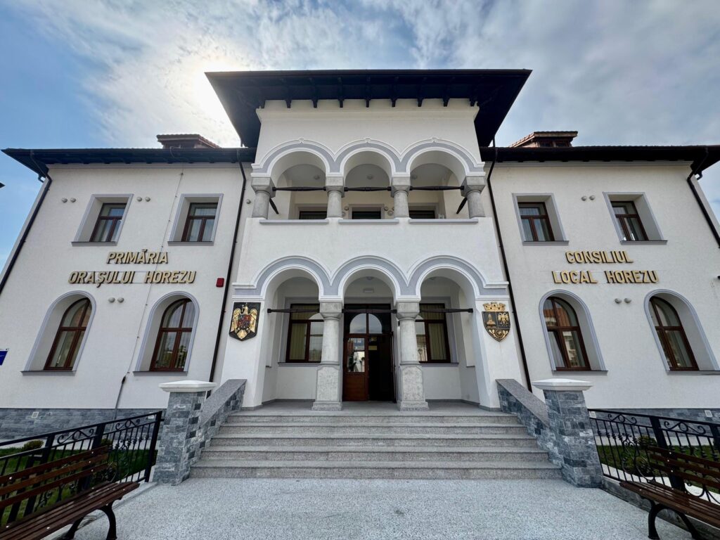 Sediu nou pentru Primăria Horezu, într-o clădire istorică reabilitată - 27 martie 2026 AccentNews.ro