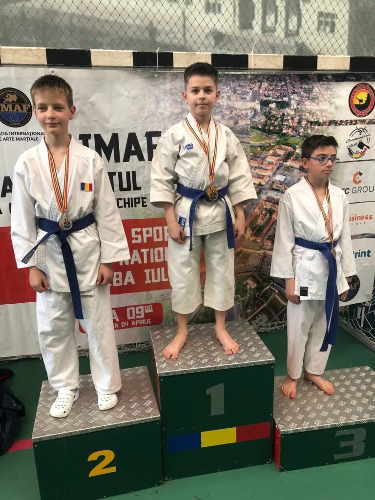 CN de la Alba-Iulia: 15 medaliați din rândul karatiștilor de la  ACS X.P. Karate Țicleni - 8 aprilie 2026 AccentNews.ro