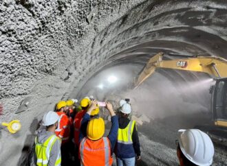 Vâlcea: Primul tunel rutier de pe Valea Oltului a fost străpuns