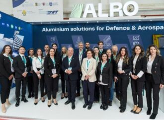 Radu Miruță, prezent la standul ALRO de la Black Sea Defense & Aerospace 2026. ALRO: „Parteneriatele dintre sectorul public și cel privat pot duce la noi investiții și oportunități de dezvoltare“